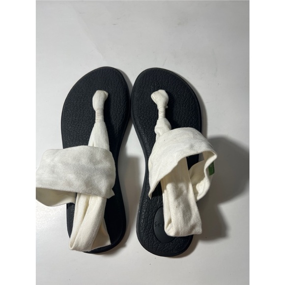 Sanuk Women's Black and White Sandals - Picture 3 of 7